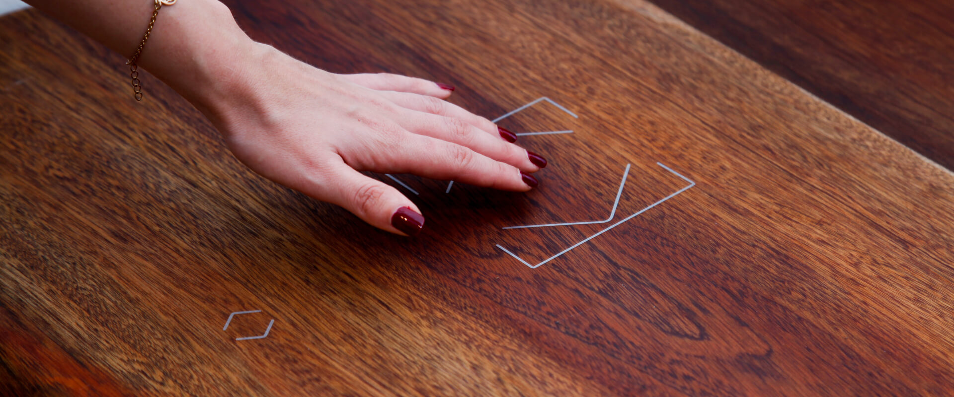 2017–11-16_touchsurface_1